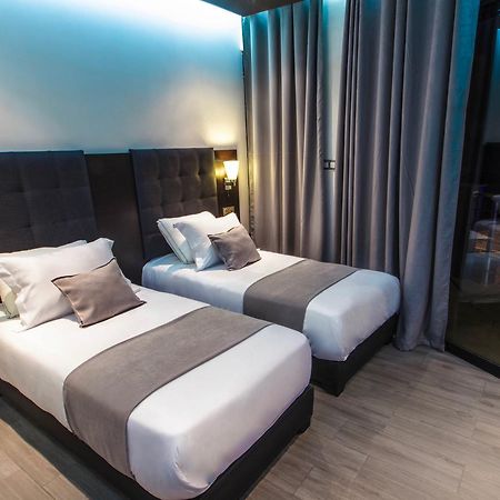 Calypso Home Oran Ain el Turk Bagian luar foto