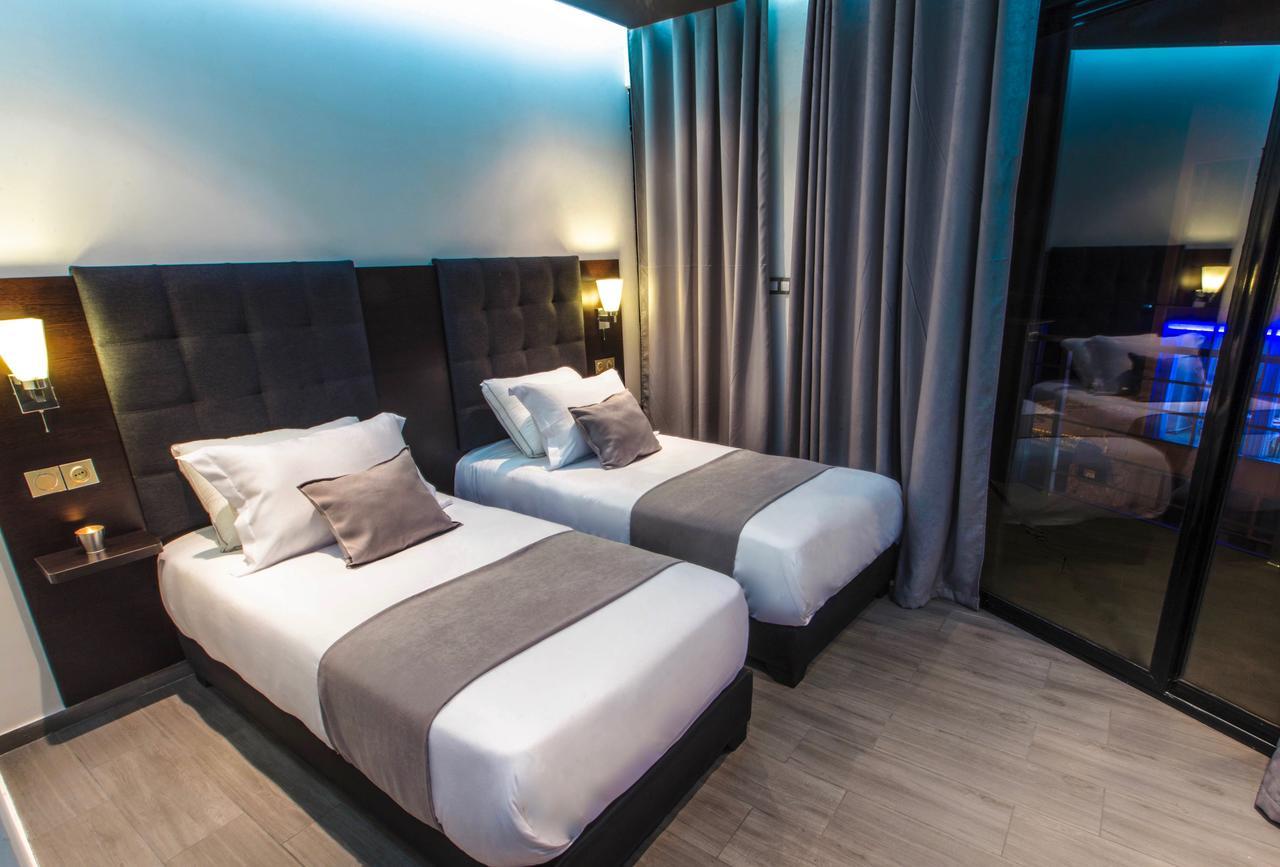 Calypso Home Oran Ain el Turk Bagian luar foto